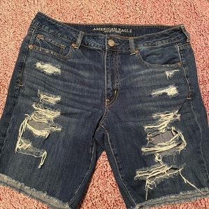 American Eagle Ripped Tomgirl Bermuda Shorts 12